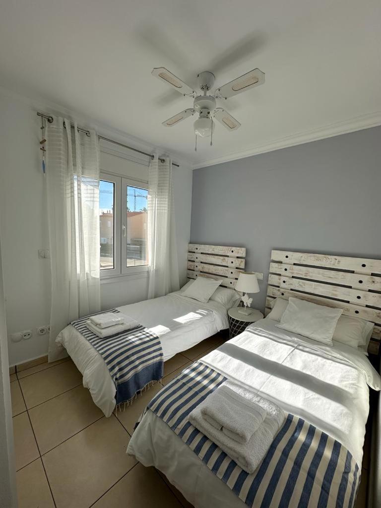 Apartamento Oliva Nova Flat In Front Of Met Exterior foto