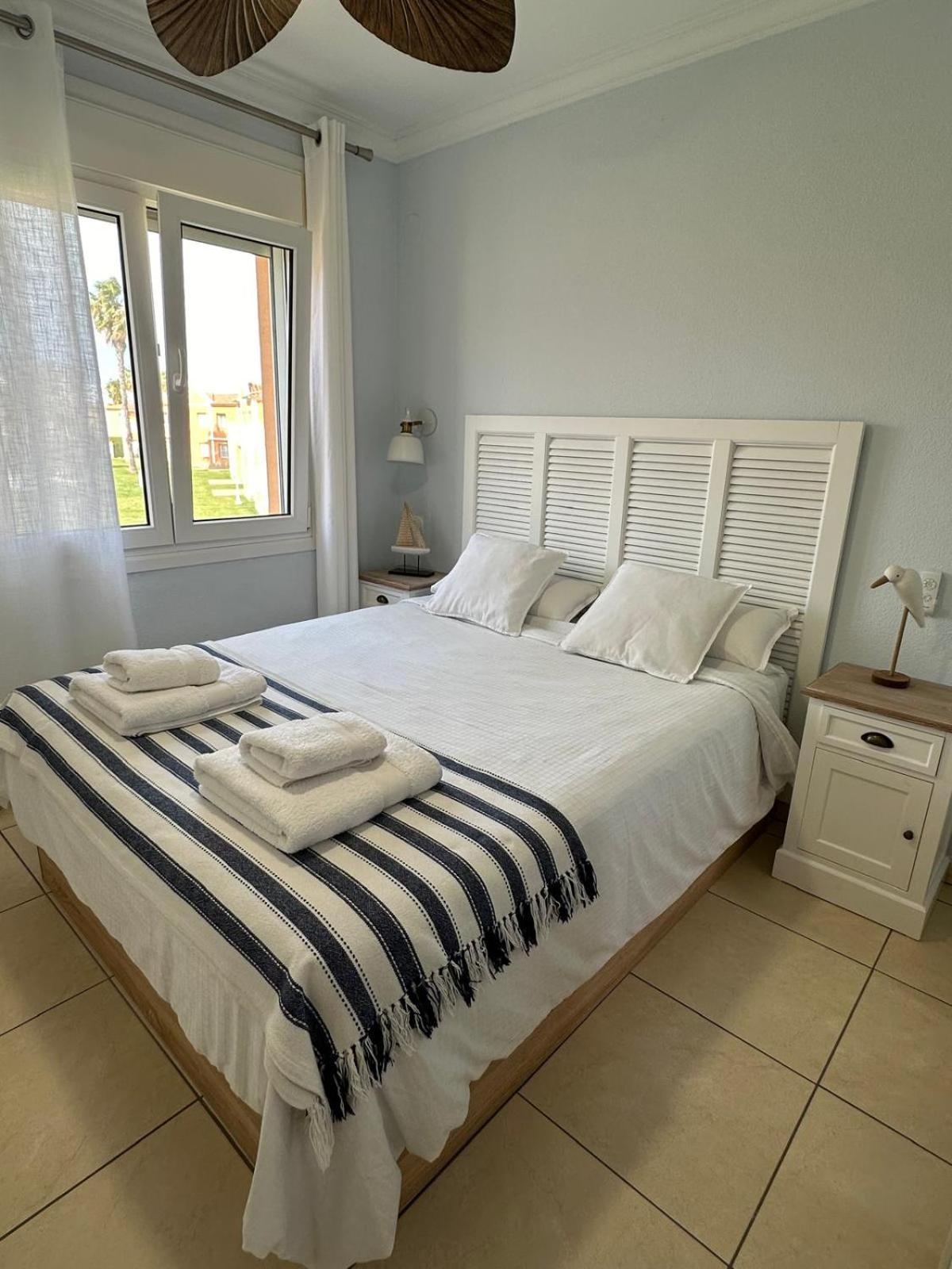Apartamento Oliva Nova Flat In Front Of Met Exterior foto